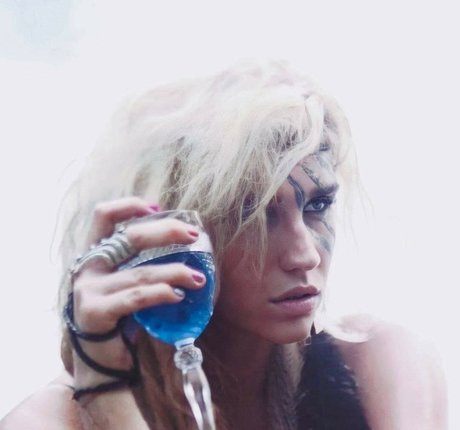 KeshaRose star hot photo