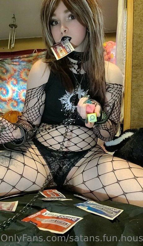 satans fun house sex star pic