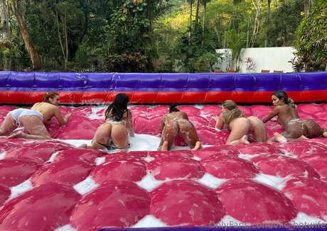 viic hotwife model sexy gallery