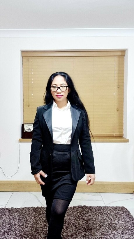 hooters onlyfans sexy photos