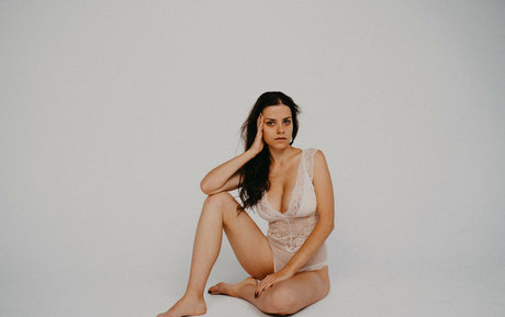 asian brunette onlyfans exclusive pictures