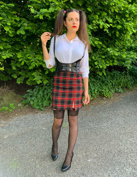 college slut onlyfans top pic