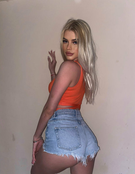 cutealinaa model pretty img