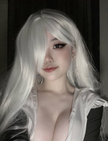 Daph ASMR model hd pic