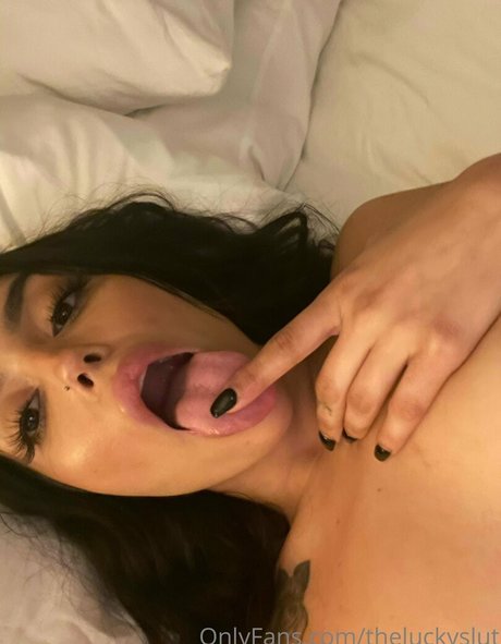 theluckyslut pornstar xxx picture