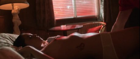 Rosa Salazar model erotic pictures