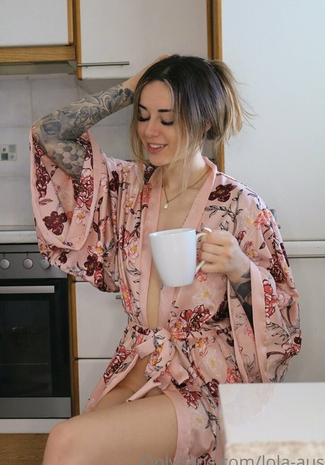 lola aus pornstar beautiful galleries