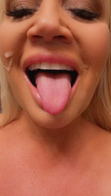 skinny blonde milf onlyfans hot nude photo