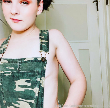 eeemmmthegoddess model hd photos