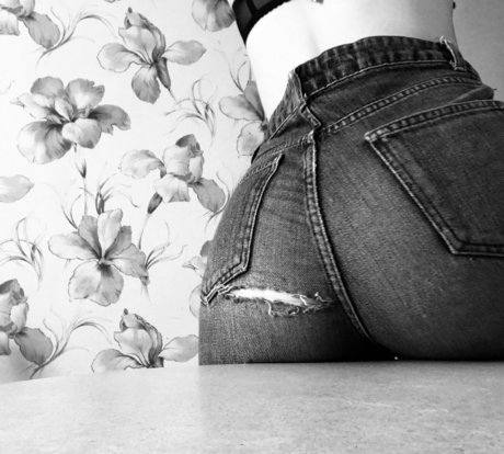 marygerfree model free img