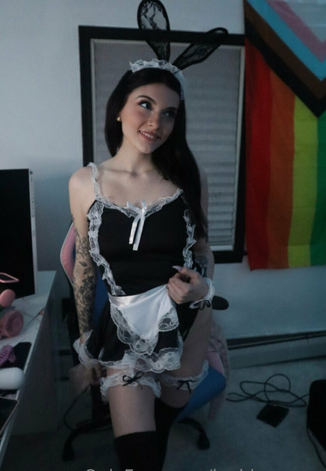 leahjamesxo free pornstar archive