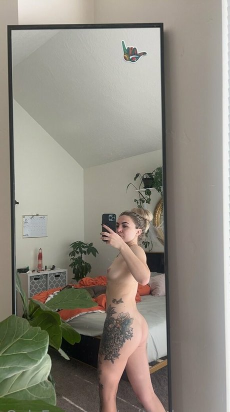 caitlynbabyxx porn model image