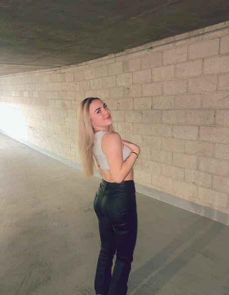 caitlynbabyxx pornographic star image