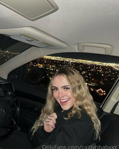caitlynbabyxx hot model images