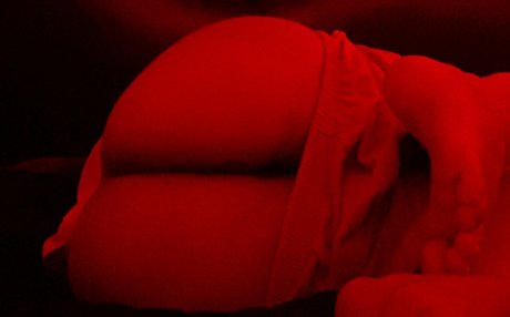 sweetbigobae erotic star photo