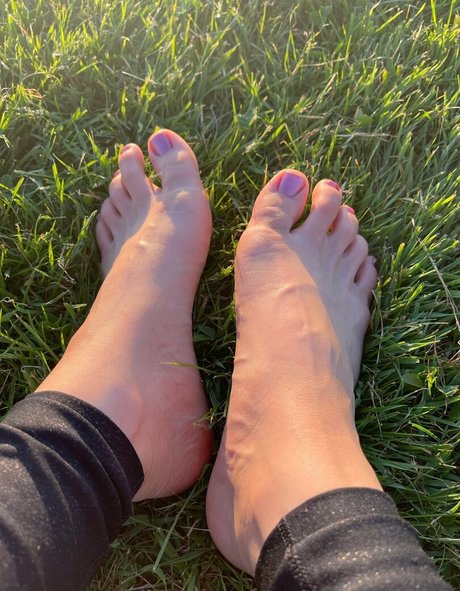 miss chunlee model adult picture