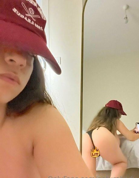 mervedamla actress pictures