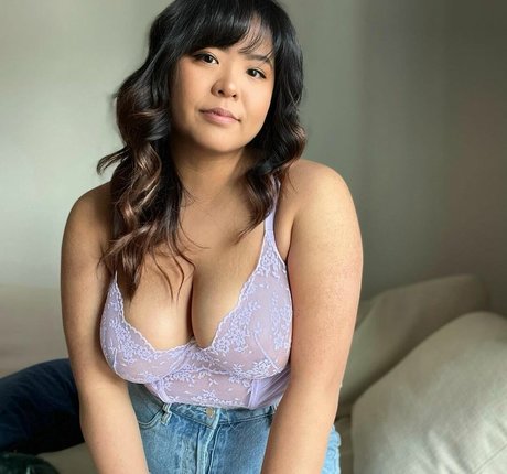 Asian1996 free pornstar photos