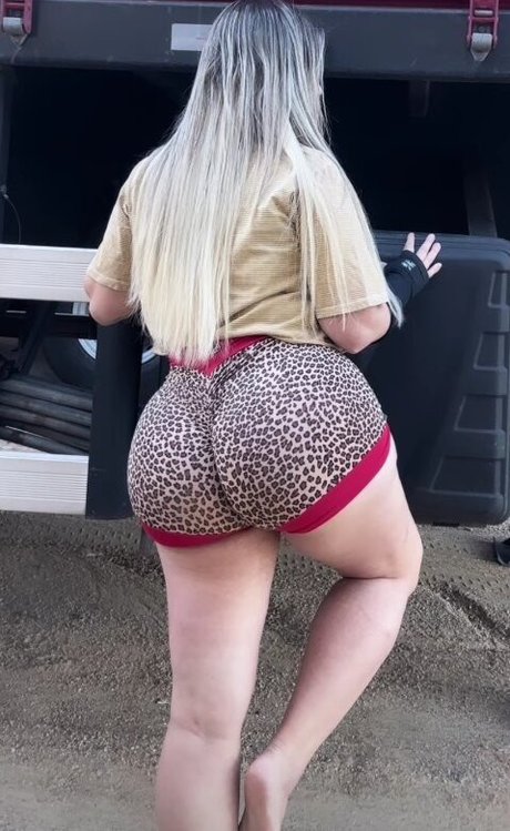 Aline FUtcher Ouriques pretty pornstar gallery