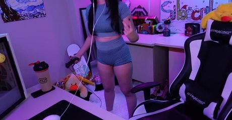 ThatGirlGatto adult star picture