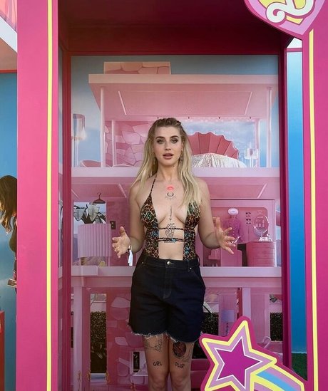 Samantha OT Quick photo