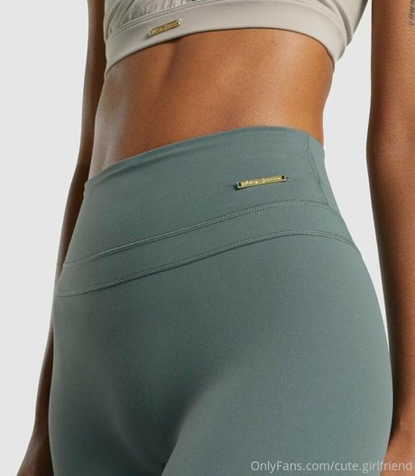 cute girlfriend model nude image