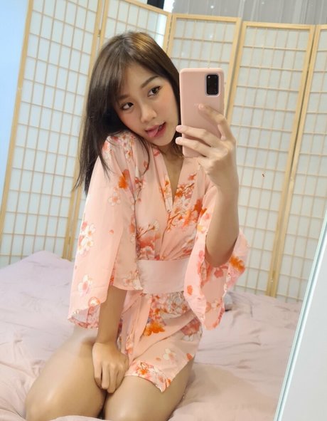 sweetieyukino pornstar top pics