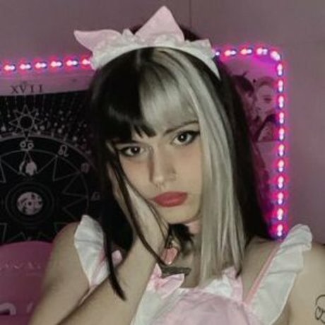 Cherry Bella hot model pictures