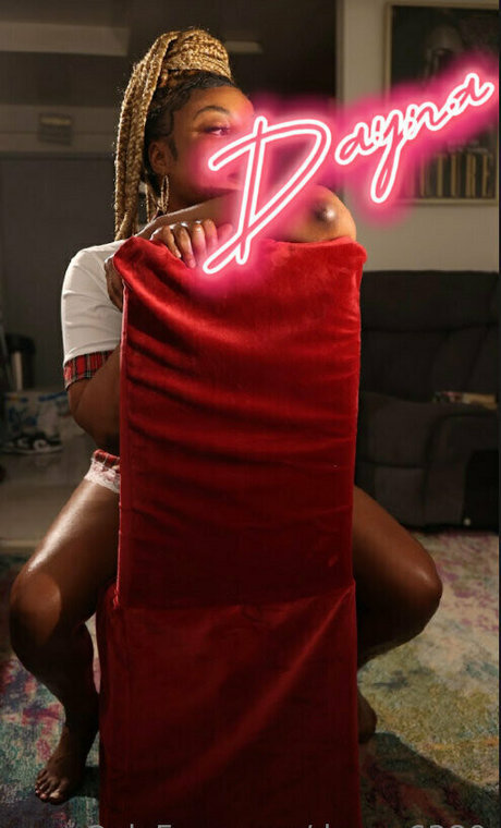 dayna6380 nude model gallery