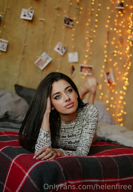 helenpipe nude model galleries