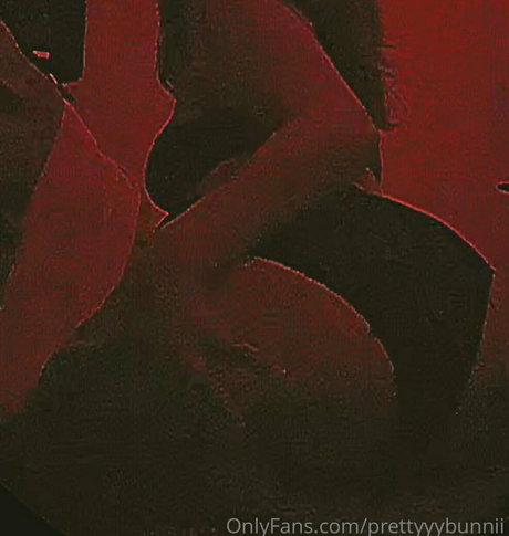 prettyyybunnii pornographic actress photos