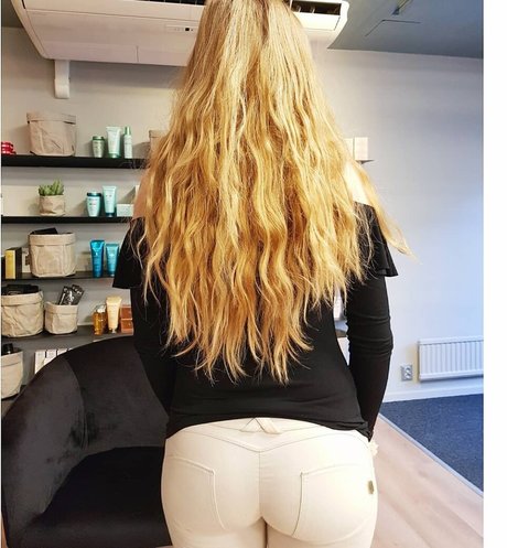 Purrluna model xxx photos