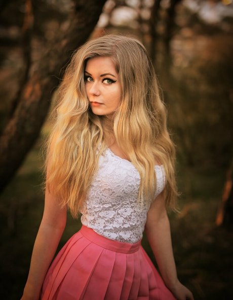 Purrluna sexy pornstar gallery