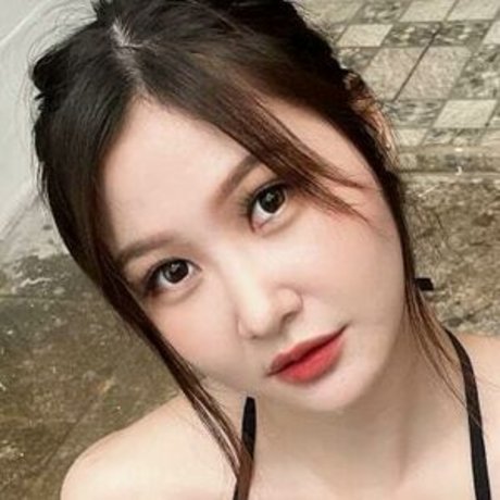 Chasandra Florence beautiful star pictures