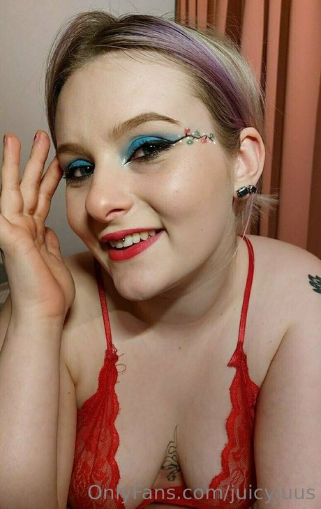 juicyjuus nude star pictures