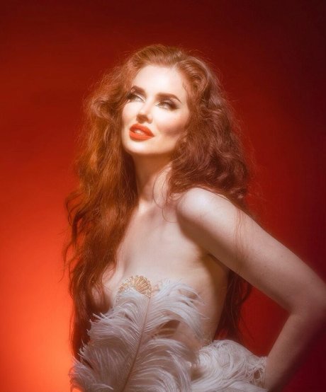 Marlo Meekins best model images