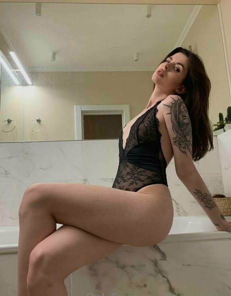 kira kirraa sexy star archive