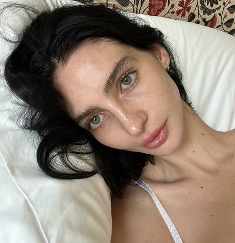 Meadow Walker model top pics