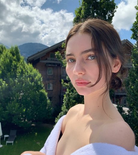 Meadow Walker star porn photos