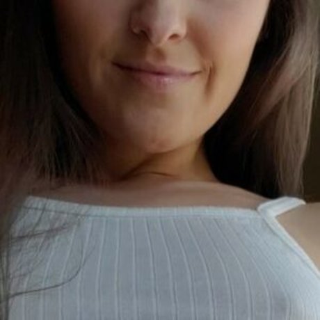 EmmaPaisley nice actress pic