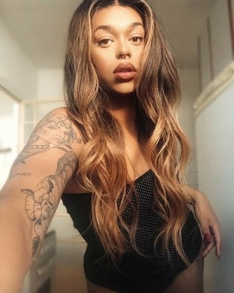 big tits teen onlyfans nudes photo