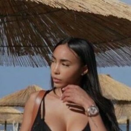 Paola Henriquez beautiful actress images