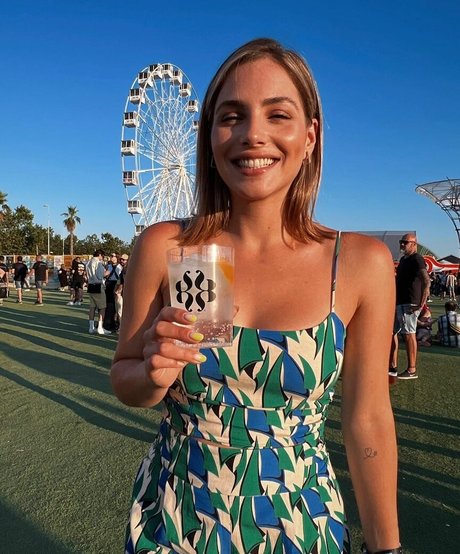 Andrea Duro exclusive star img