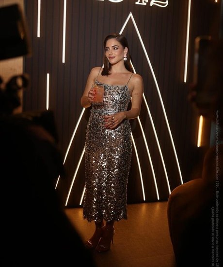 Andrea Duro perfect model picture