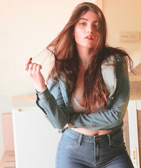 Eva Malitsky hd actress images