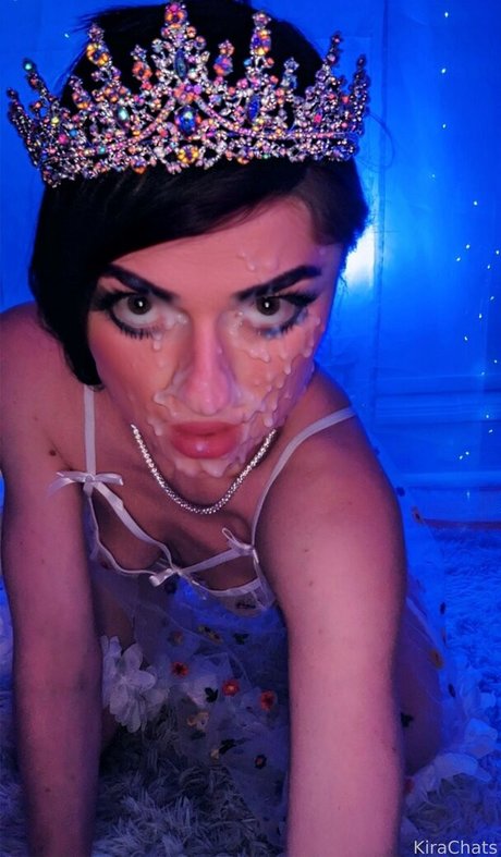 KiraChats star adult pic