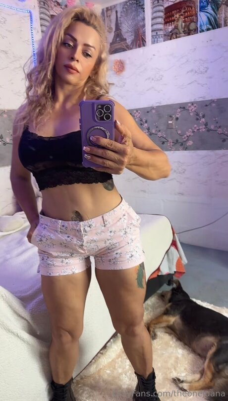 theonejuana top star images