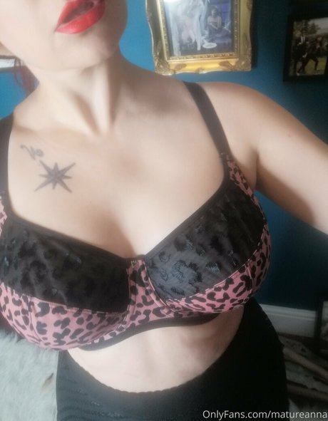 matureanna pornstar perfect photos