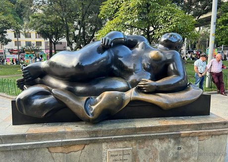 tattooed shemale onlyfans porno photos