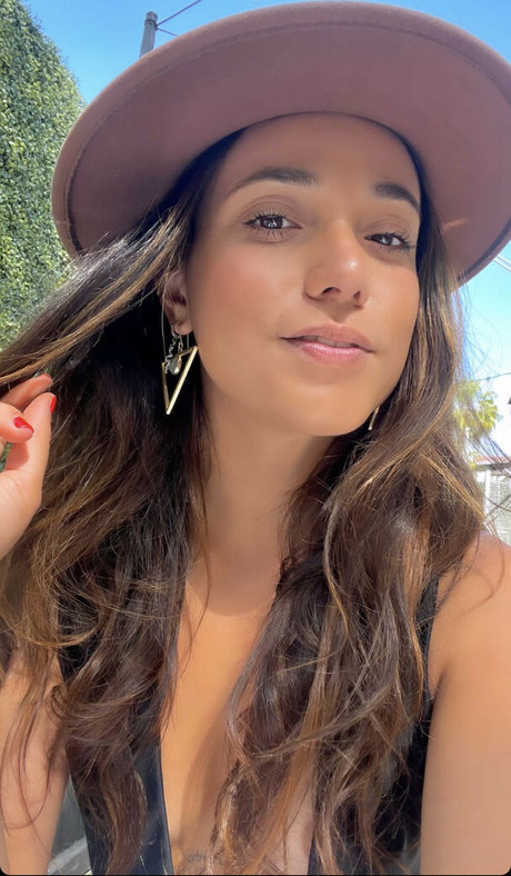 Mariane Sakay xxx actress pics